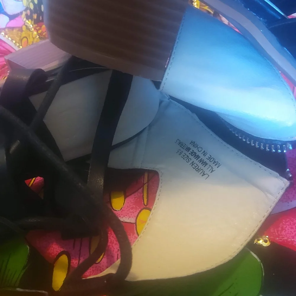 Groove Lauren Lace-Up Sandals - Picture 4 of 11